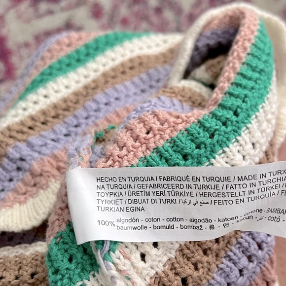 NWT STR Collection Beautiful Crochet Halter Top Sz M - Picture 3 of 4